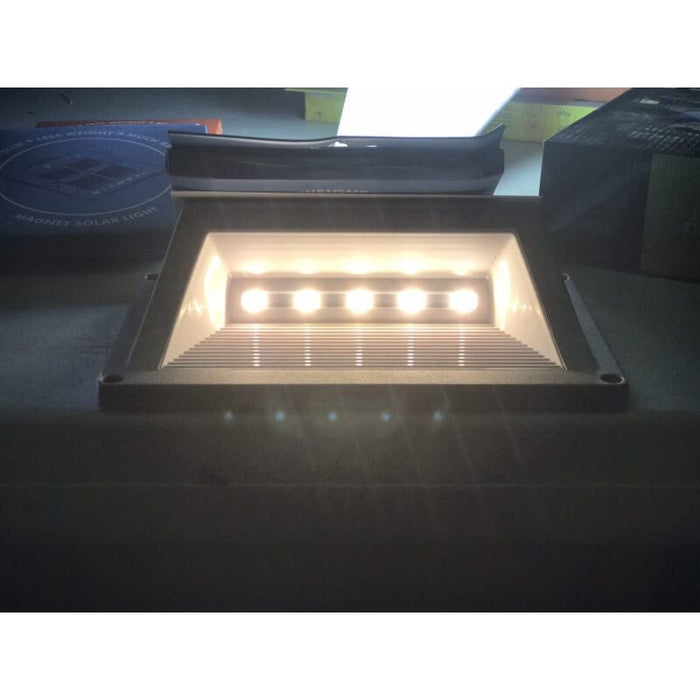 Lightweight Aluminum Alloy Solar Step Lights with Silver Case - Commercial Grade