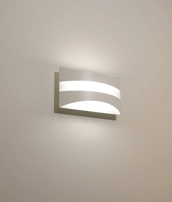 CARDIFF: City Series Dimmable LED Tri-CCT Interior Rectangular Up/Down Wall Light
