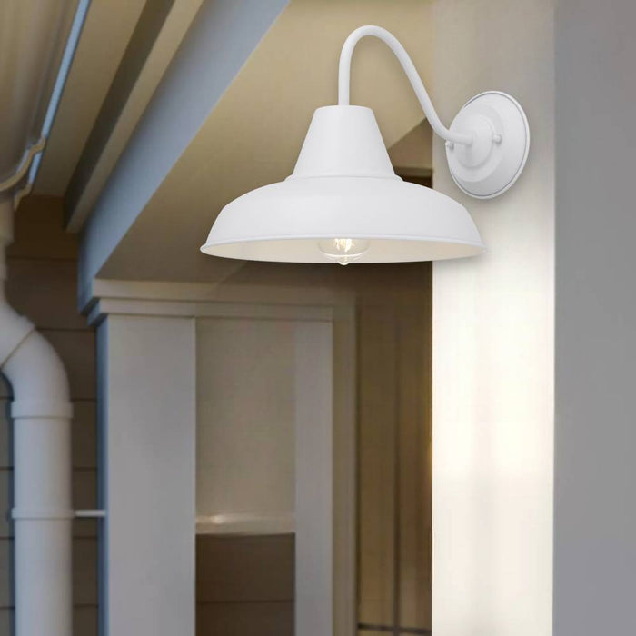 GORDON: Art Deco Style IP43 Exterior Wall Light (available in Black & White)