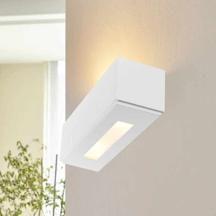 GRIMES: White Modern Indoor Wall Light
