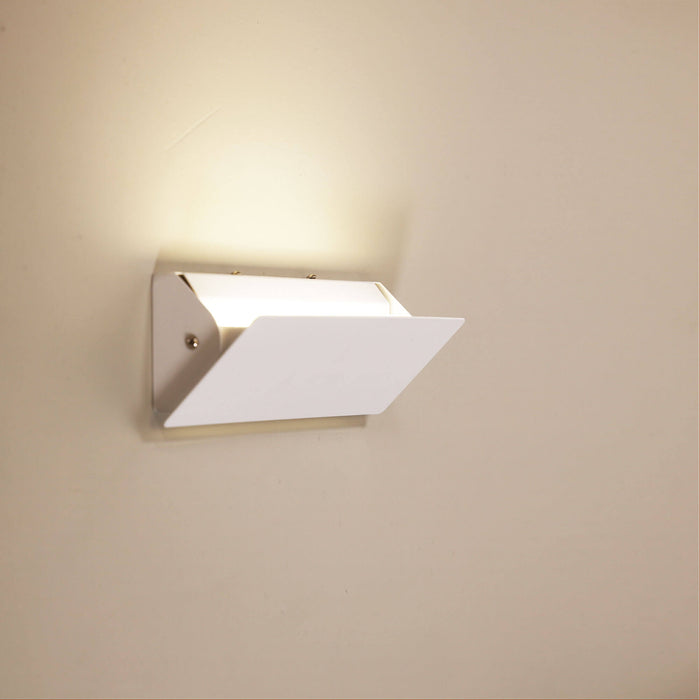 NIMMO: White 8W CTS LED Wall Light
