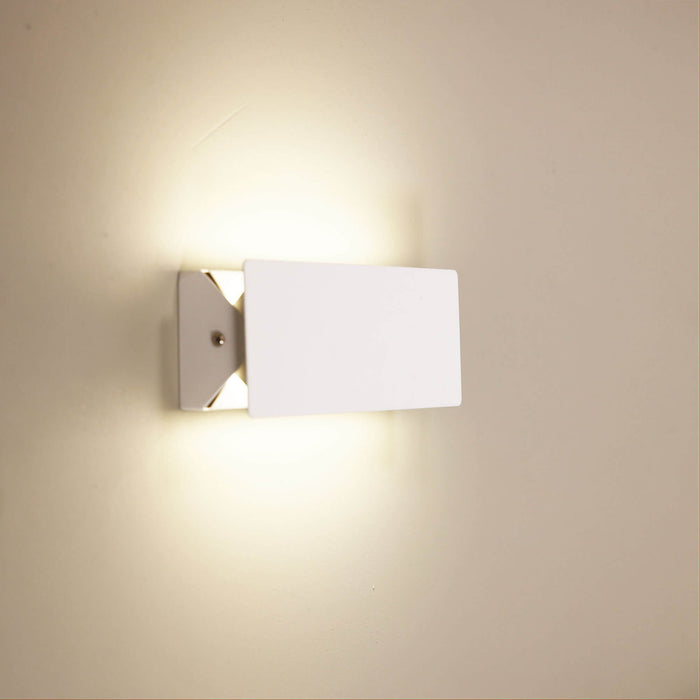 NIMMO: White 8W CTS LED Wall Light