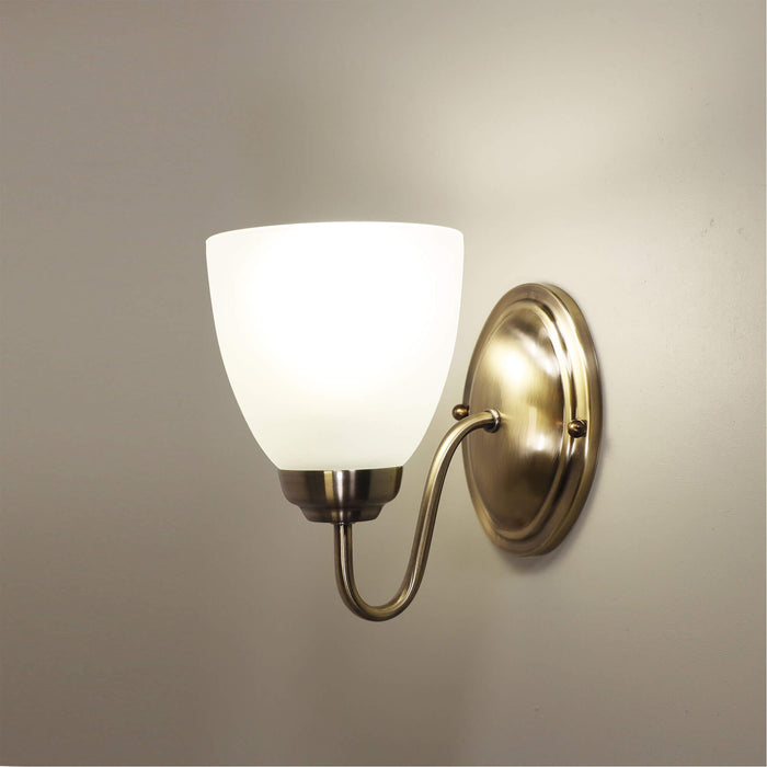 ROCHESTER: Traditional Glass Wall Light (Available in Black & Antique Brass)