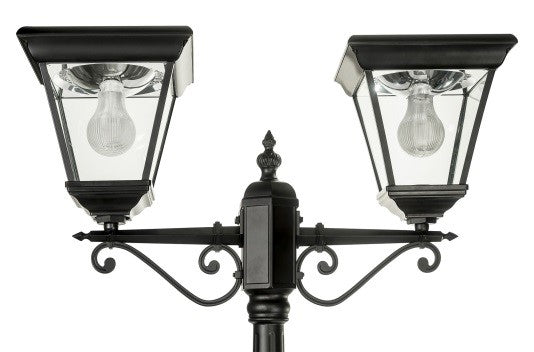 Traditional Multi Head Solar Post Light