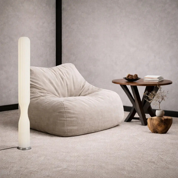 SAGERO: White Minimalist LED Floor Lamp
