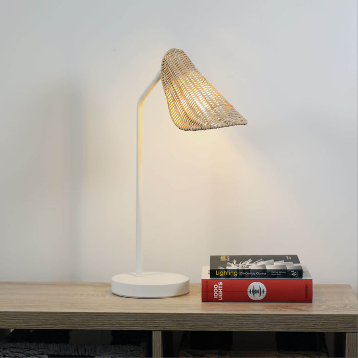 MALTA: Metal Table Lamp with Natural Rattan Shade
