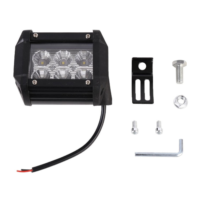 18W 6 LED White Light Floodlight Engineering Lamp / Waterproof IP67 SUVs Light Dc 10 - 30V Black
