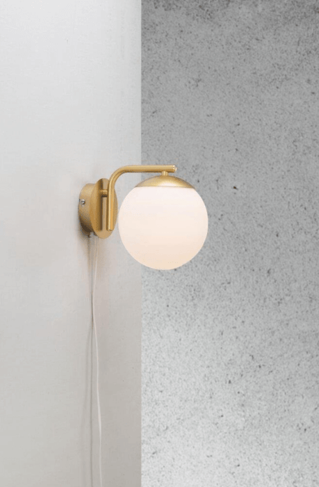 GRANT Wall Light (avail in Black and Brass)