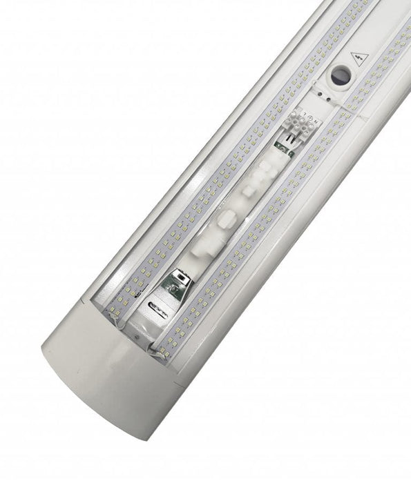 Interior LED Dimmable Tri-CCT Batten